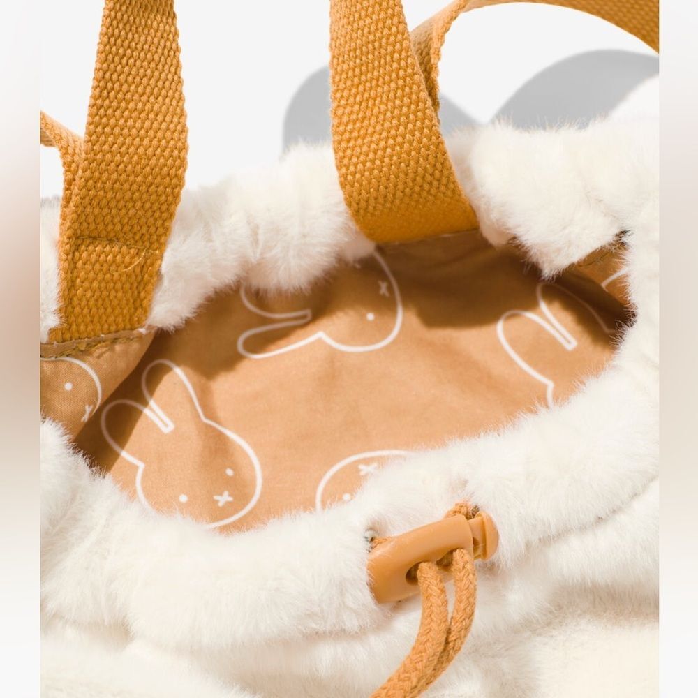 Miffy Fluffy Backpack - Picture 3 of 4
